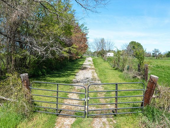 4th image of 1478 Vz County Road 2621