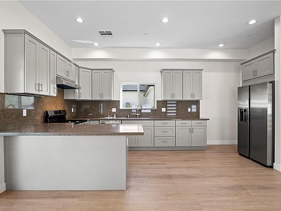 5th image of 6203 Willowcrest Ave