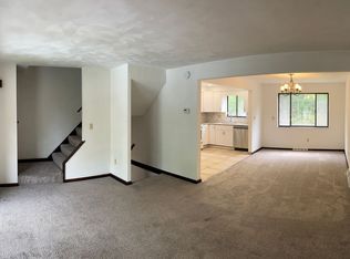 96A Locust Ridge Dr, Pittsburgh, PA 15209