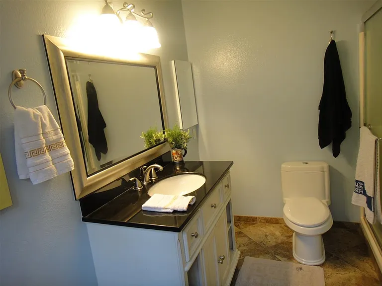 1651 S Juniper St #122 — Photo 10