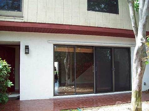 1st image of 3022 Lakewood Ln #313