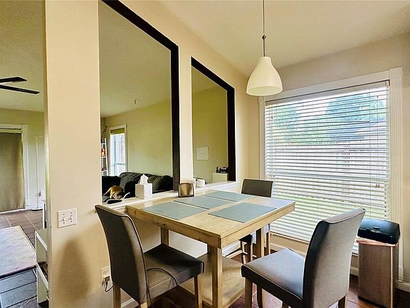 4th image of 3227 Herons Point Cir