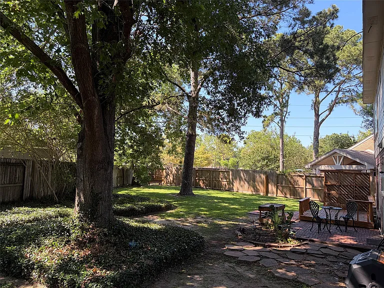 7771 Springville Dr — Photo 2
