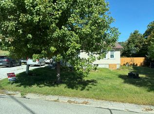 4 Country Hill Rd, Loudon, NH 03307