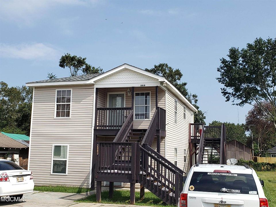 2nd image of 2080 30th St #A-b