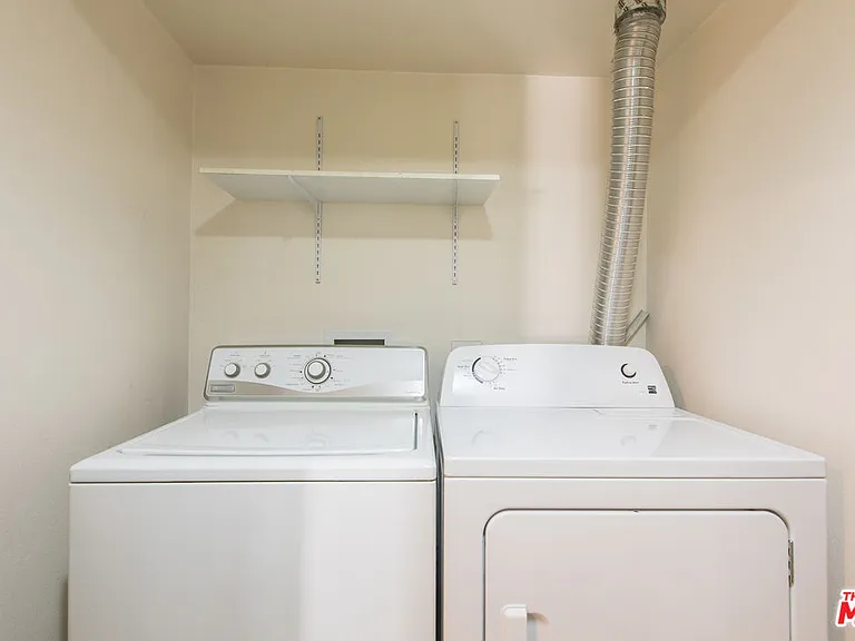 7249 Franklin Ave #201 — Photo 19