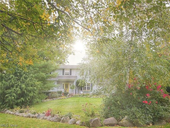 2nd image of 33132 Springside Ln