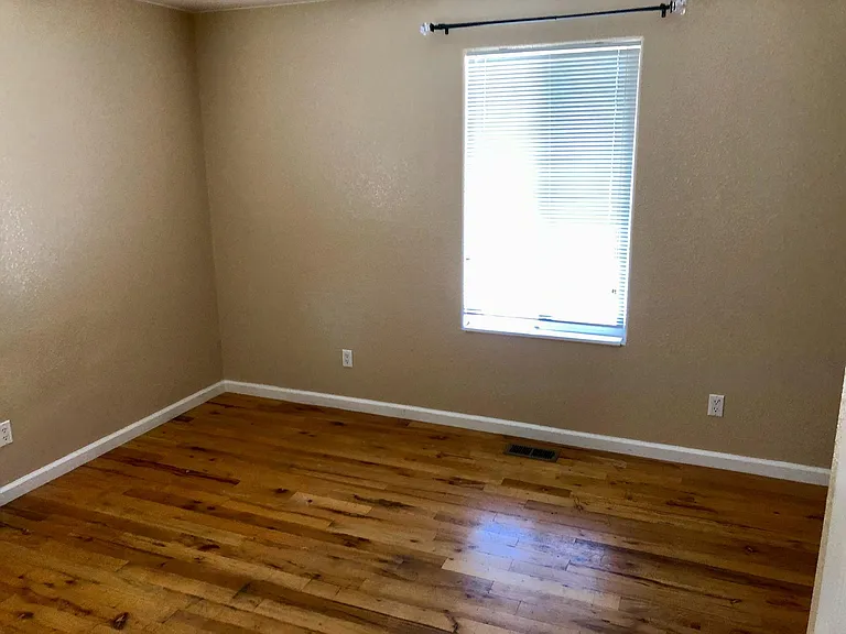 3533 W Virginia Ave — Photo 8