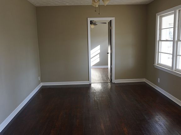 4th image of 84 Lee Road 934