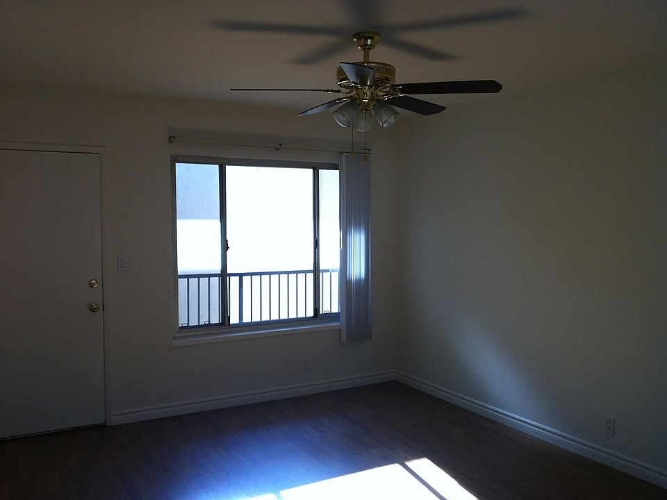 2nd image of 416 Orange Ave APT 13
