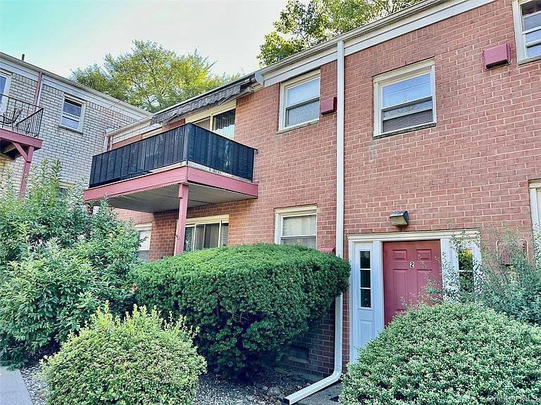 2 Oxford Ct #8012 — Photo 13