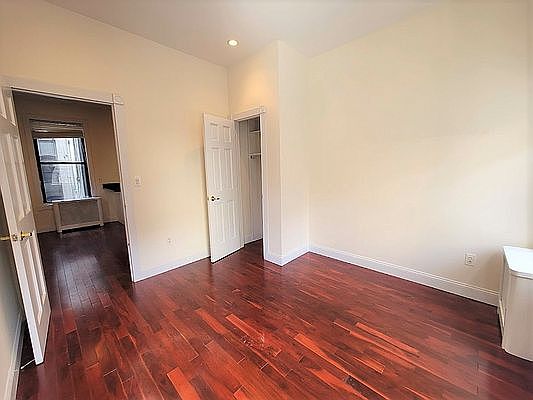 5th image of 274 W 19th St #3DD