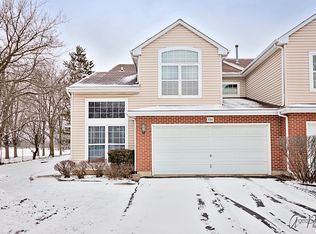 806 Old Checker Ct, Buffalo Grove, IL 60089