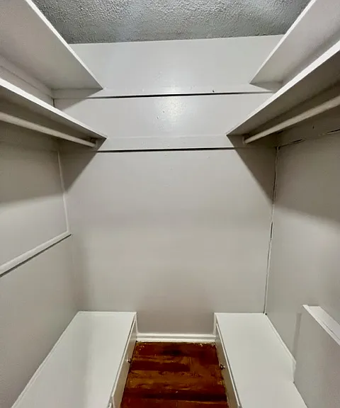 Corona Manor Apartments — Photo 30