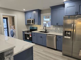 601 N Surrey Ave #A, Ventnor City, NJ 08406