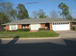 1132 Sunset Dr SW, Ardmore, OK 73401