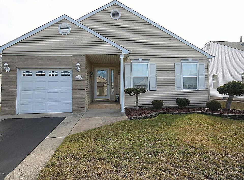 1st image of 109 Portsmouth Dr