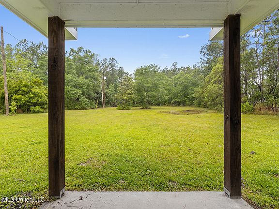 3rd image of 15380 Three Rivers Rd