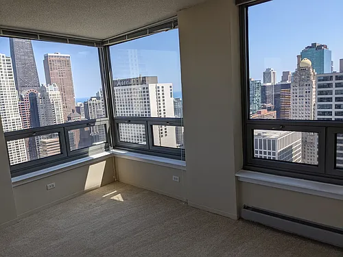 440 N Wabash Ave Photo 1