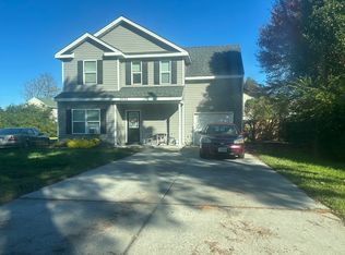 2425 Earley St, Chesapeake, VA 23324