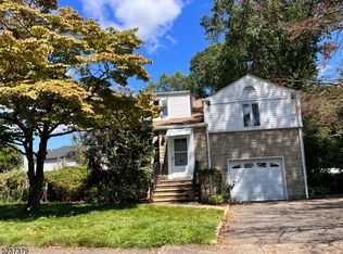 78 Sherwood Rd, Springfield, NJ 07081