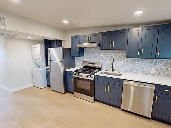 3rd image of 1013 E Amelia Ave APT 7
