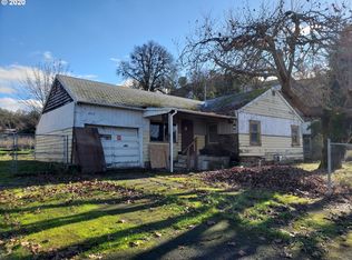 1023 NE Post St, Roseburg, OR 97470