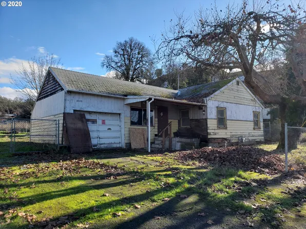 1023 NE Post St, Roseburg, OR 97470
