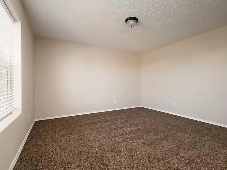 Master Bedroom |3-Bedroom 2-Bathroom Townhomes| Coronado Townhomes