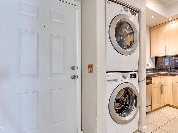 5th image of 11666 N 28th Dr Unit 257