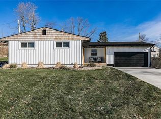 1130 Crestview Dr SE, Cedar Rapids, IA 52403