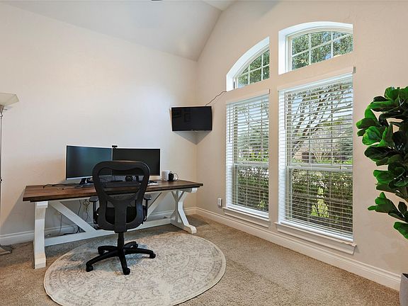 4th image of 6323 S Saddle Creek Ln
