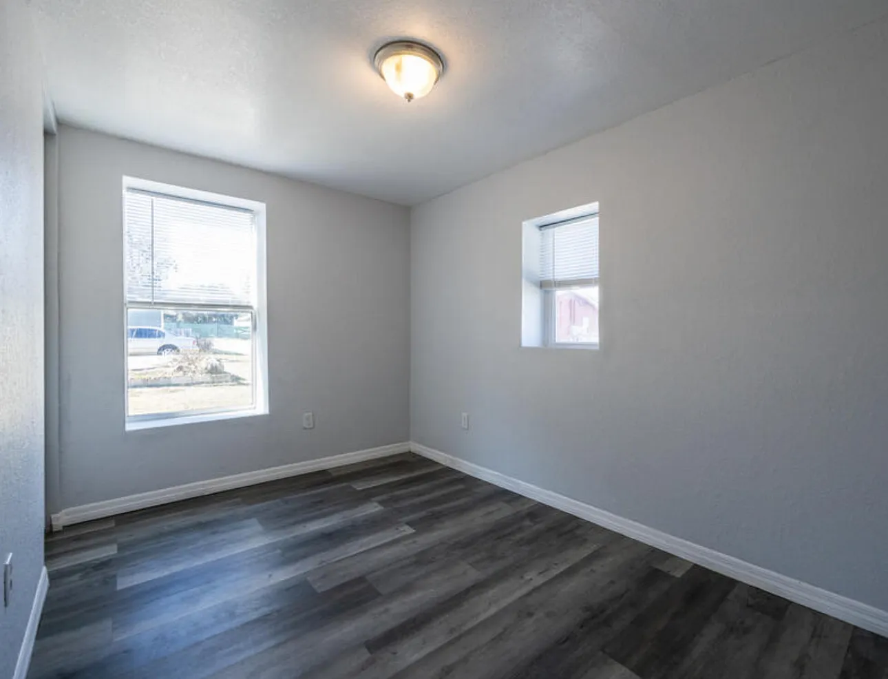 278 NE Ark Pl — Photo 3