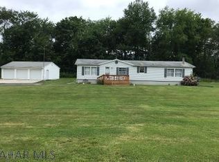 4000 Deerfield Cir, Tyrone, PA 16686