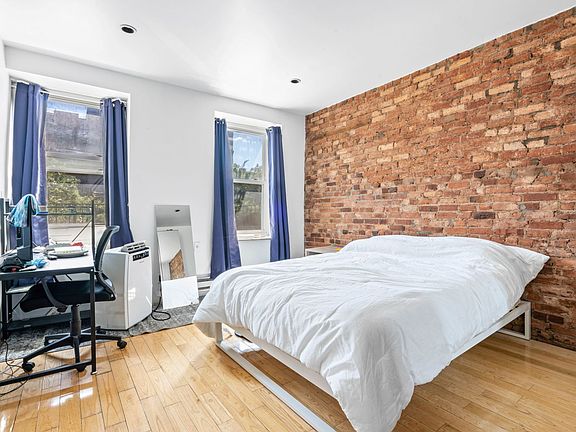 5th image of 142 W Houston St APT 2