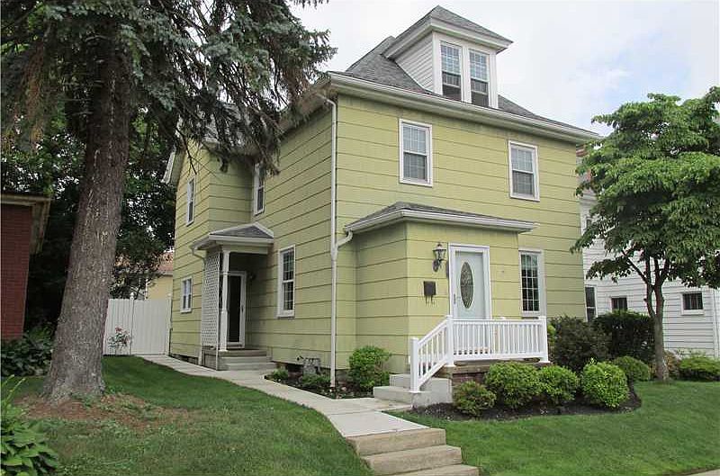 1st image of 530 Alexander St
