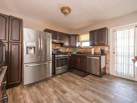 5th image of 2515 Eastchester Road