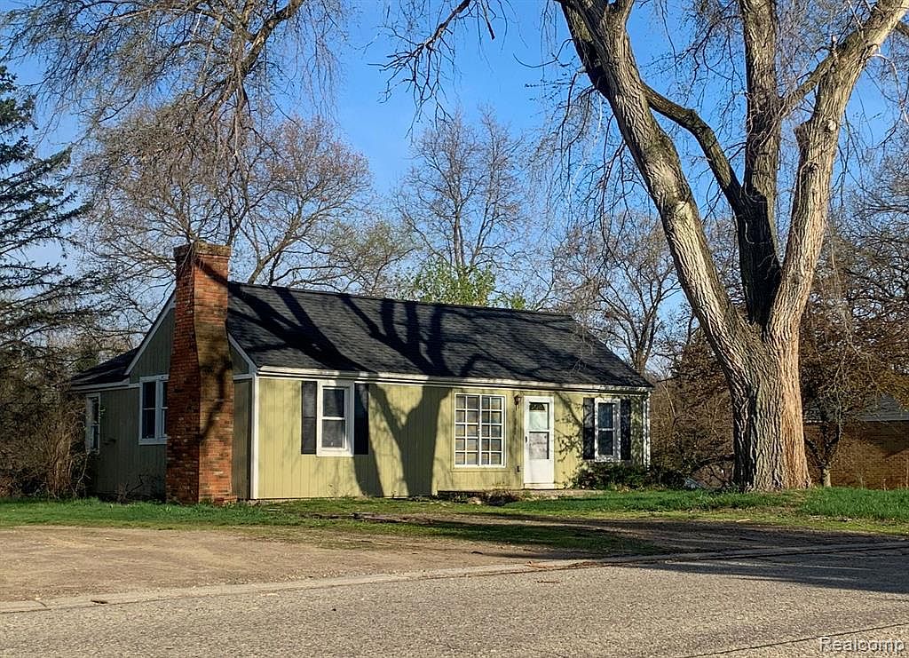 5250 Van Winkle St Brighton MI 48116 Zillow