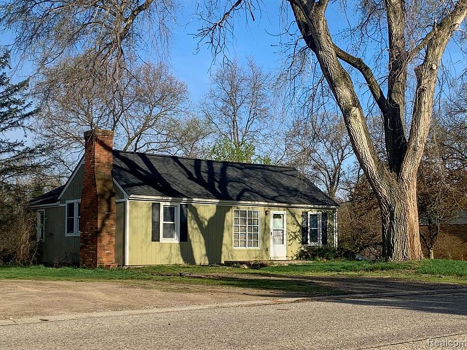 5250 Van Winkle St Brighton MI 48116 Zillow