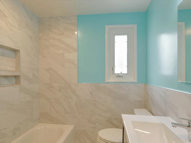 556 Anita Ln — Photo 21