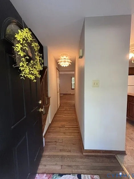 3 bed, 2.0 bath, 1332 sqft, $2,350 — Photo 2