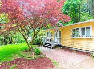 17819 24th Ave NE, Seattle, WA 98155