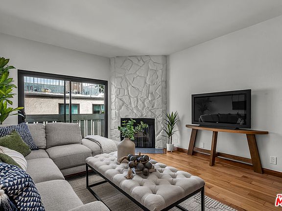 4th image of 8162 Manitoba St Unit 202