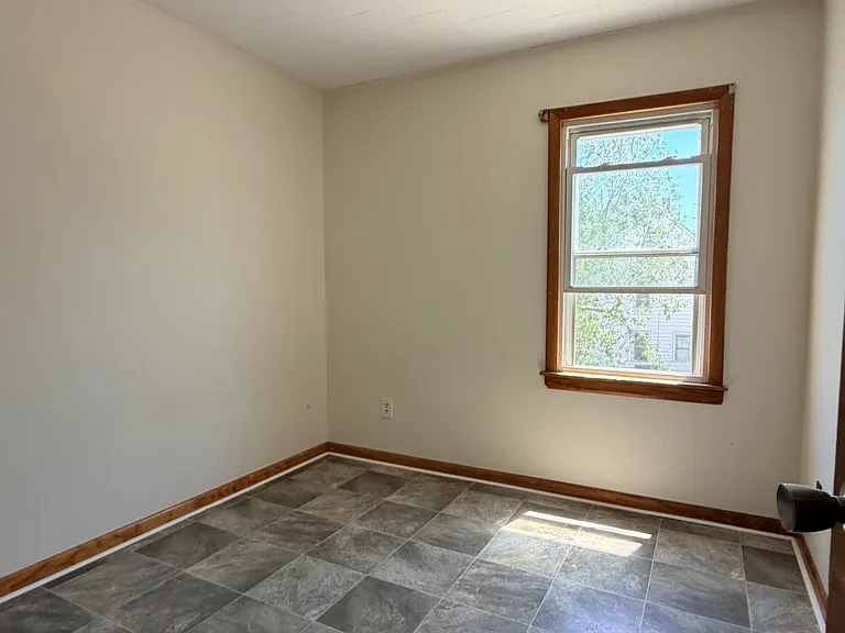 145 Crowley Ave #4 — Photo 7