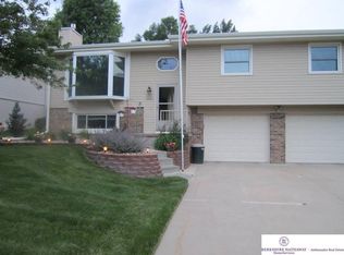 5812 S 135th Ave, Omaha, NE 68137