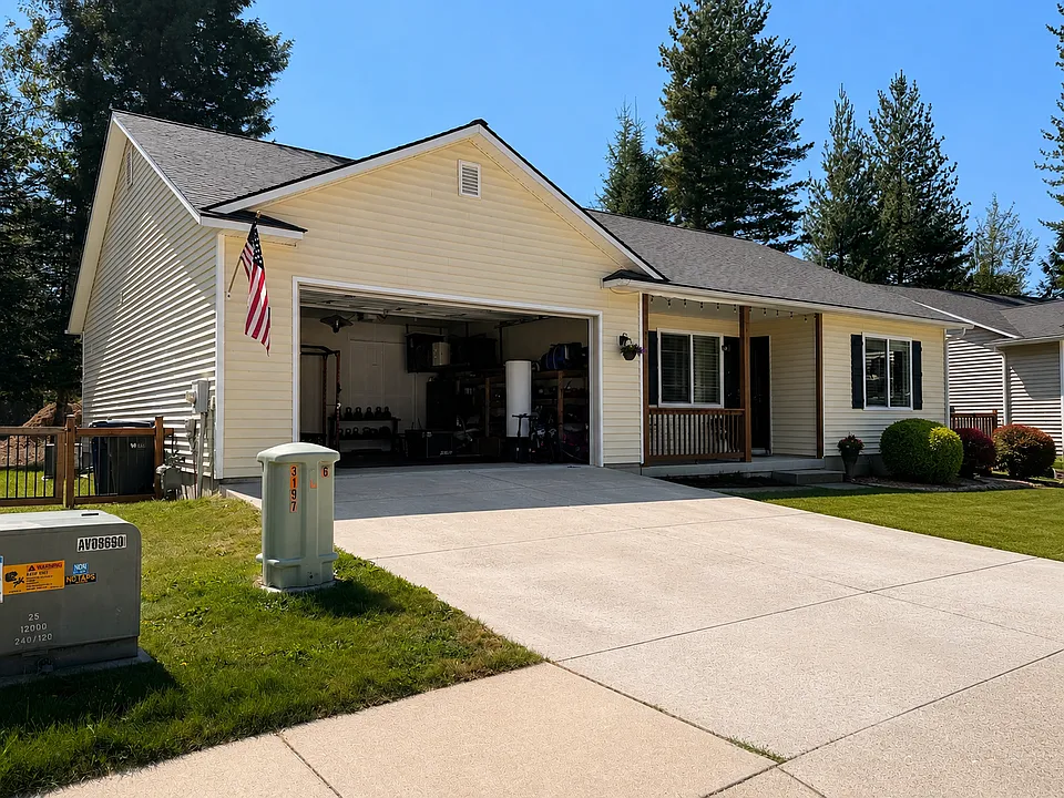 323 Huppert Ln