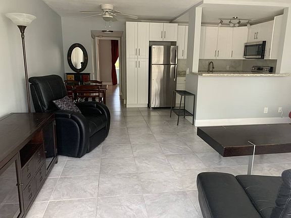 4th image of 4 Ventnor Dr