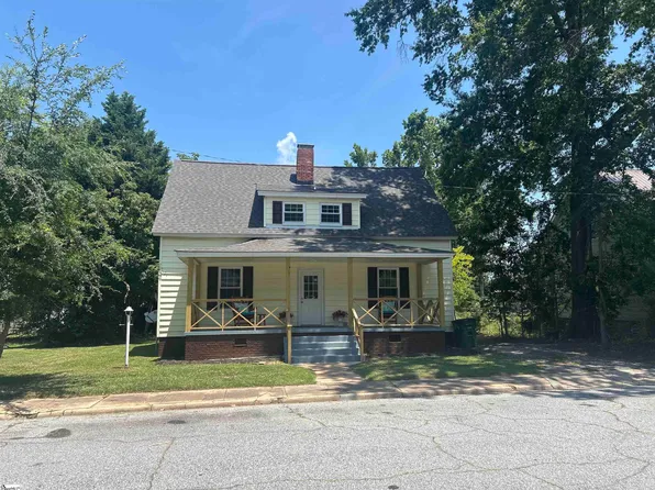 106 Washington St, Clinton, SC 29325