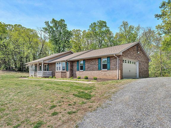 3rd image of 229 Normans Ln