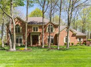 9230 Olde Woods Ct, Dayton, OH 45458